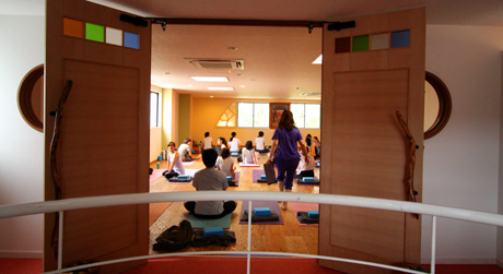 たまプラーザヨガスタジオリニューアル　自由が丘・たまプラーザ kSaNa Yoga School