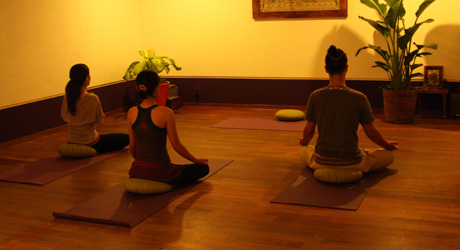 ヨガシャラ　Yoga Shala Santhi たまプラーザ　クシャナヨガスクール